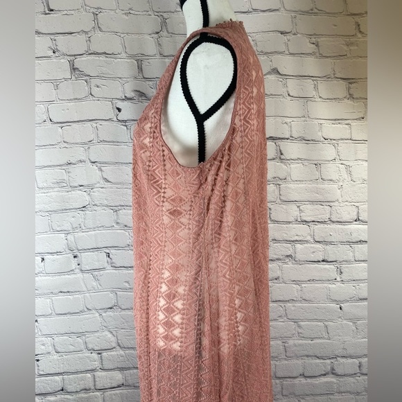 C Wonder Pink Boho Lace Vest size medium EUC - Picture 5 of 10